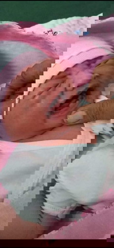 Hi everyone. I need an explanation bakit yung baby ko nilabas ko na may 2 ipin na?
Anyone please?