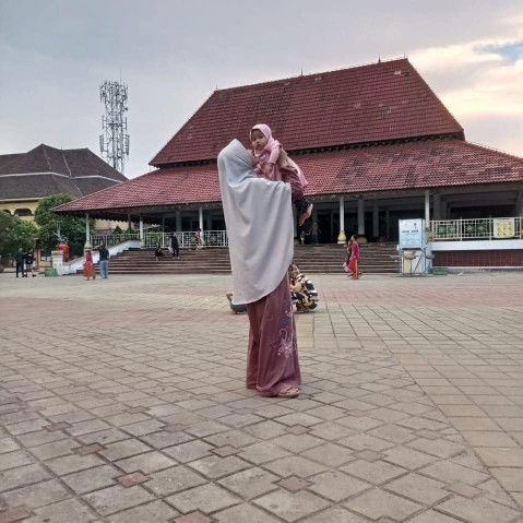 Semangatku
Entah semangat dan rasa terimakasih seperti apalagi yg harus aku katakan pd diriku sendir