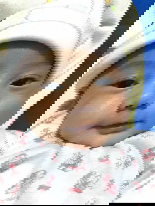 Dede fakhri sadar kalau lagi difoto sama ibu ya🥰