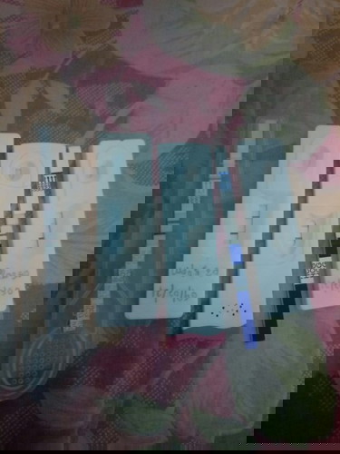 selamat malam semua... upt test itu confirm positive ke? first time ini... sy da delay haid 14 hari