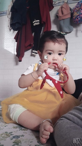 Sao giữa cháu nội và cháu ngoại lại có sự khác biệt lớn vậy ta