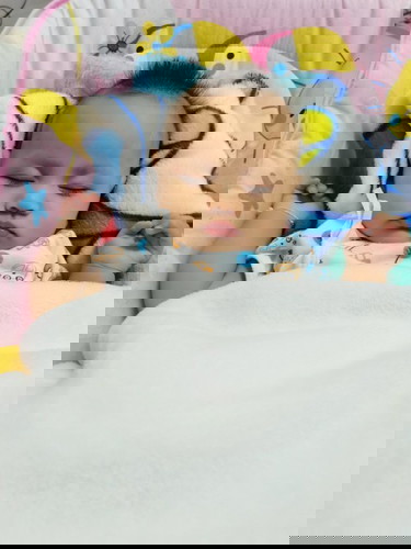 น้อง2เดือน 14วันไม่ค่อยกินนมต้องทำไงค่ะ ขวดก็ไม่ยอมดูด