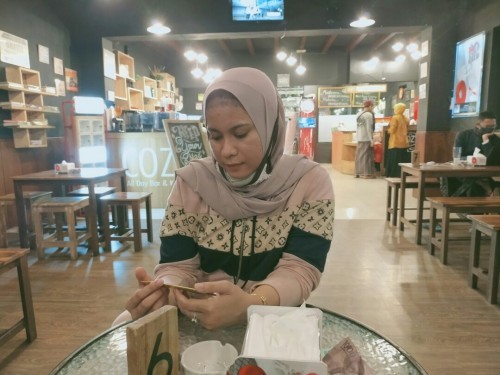 Lagi hamil muda