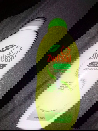 Penumbuh & penguat Rambut