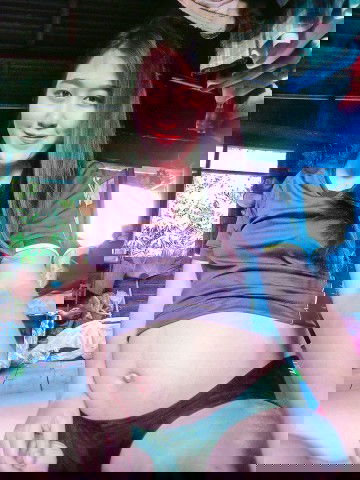 33Weeks+2Days แล้วค่ะน้ำหนักขึ้นมาแค่ 6 Kg.แต่ไม่รอดท้องแตกเลยค่ะ🥰😂