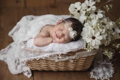 น้องนิชา รายงานตัวค่าา