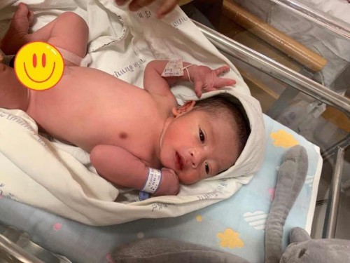 เด็ก 10 เดือนค่า รอคลอดเองไม่ไหว เปลี่ยนใจผ่า เจ็บที่สุดในสามโลกเลย🤣