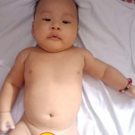 2months old baby boy (febuary 24)