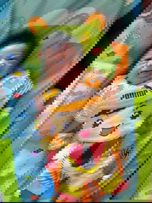 Sedih
Anak saya di katain bayi kuning padahal bayi sya bnyak nyusu, ap emg kulitnya sawo mateng yah?