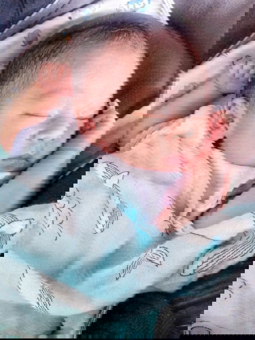 เด็กน้อย 18 วัน