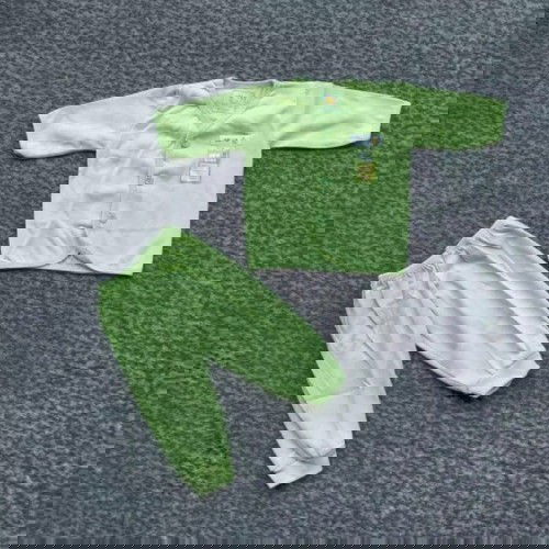 Jual baju bayi newborn kondisi baru