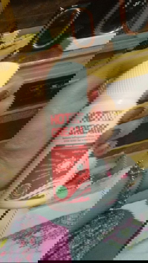 Bun gak apa2kah jika ibu hamil sakit bokong di oles pake itu yg di gambar??