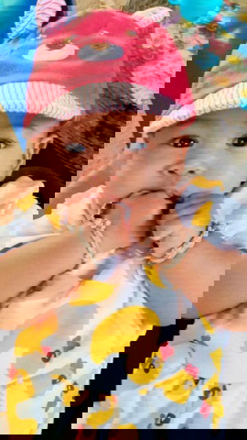 ชอบเอานิ้วเข้าปาก