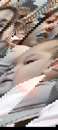 ติดแม่มาก จะเข้าห้องน้ำ จะอาบนำ้ ต้องเอากันเข้าไปด้วย จะได้จบ นั้นกขอร้อง