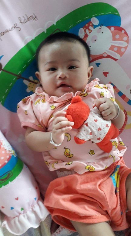 ตอนนี้หนู4เดือน25วันแล้วเริ่มคว่ำเองเก่งแล้วค่ะ