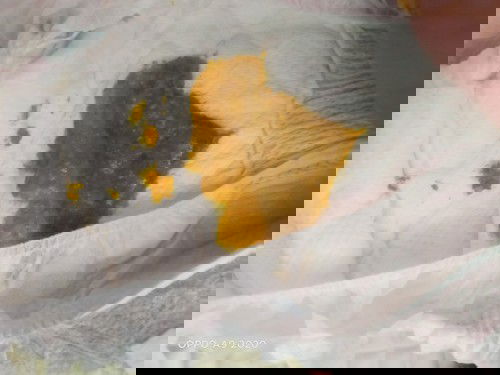 Bé đi phân lỏng và có bọt