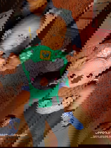 Bunda" maaf mau tanya, bayi 4 setengah bulan udh boleh belum si pkek gendongan hipseat.. mksh ,๐๐