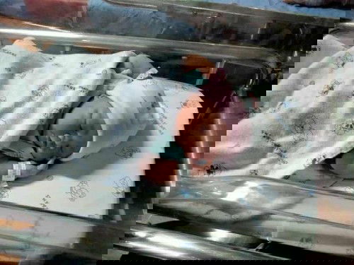 แตกแล้วจ้า น้องรีบ