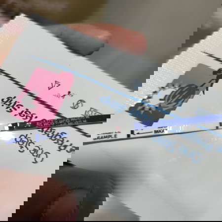 Hi mommies, kalau mcm nie kira +ve ke ? saya period tak teratur..line keluar lps celup berapa saat