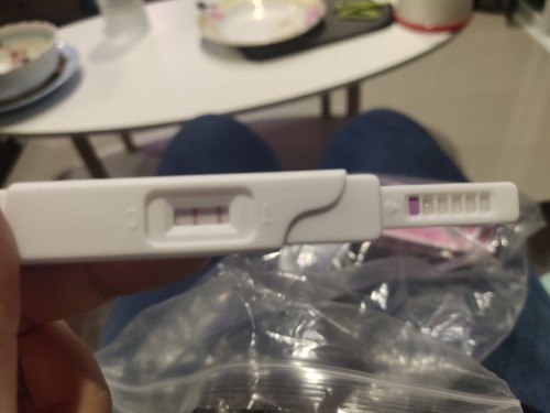 ตั้งใจว่าจะมีลูก เริ่มนับวันตกไข่ ก็ติดปั๊บเลยค่ะ วันนี้ตรวจเจอดีใจมากๆๆ