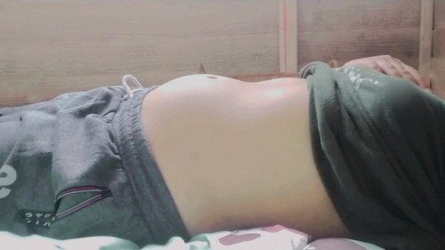 18+2ท้องน้อยยังงี้จะเป็นอะไรหรือป่าวค่ะ
พอดีเป็นคนอ้วนค่ะแต่พอนอนท้องจะน้อยแล้วก็นูนนิดหน่อยค่ะ