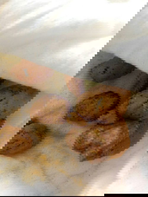 ใช่พยาธิในอึน้องมั้ยคะ