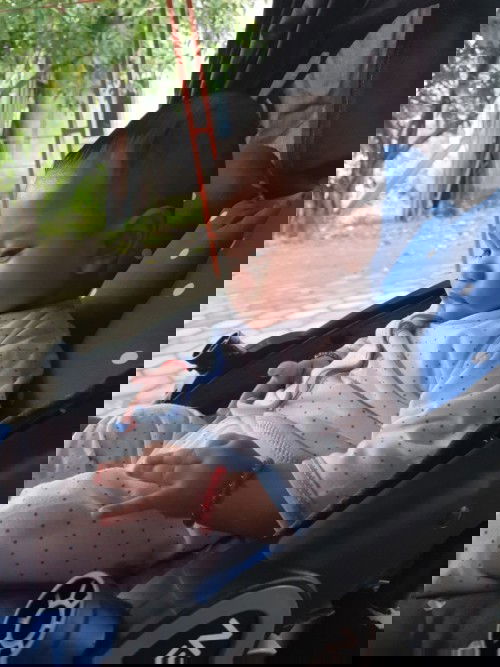 Bayi 4 bulan minta duduk