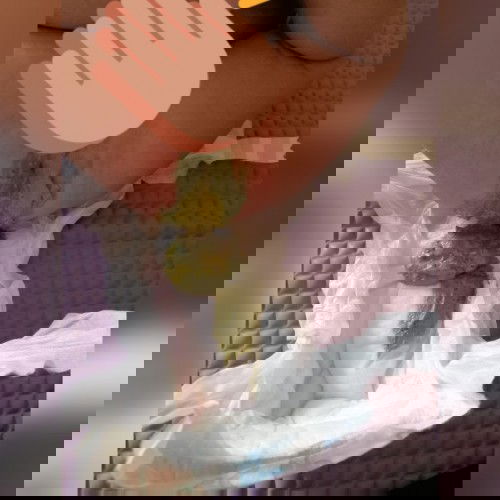 Najis warna hijau kuning Lumpur