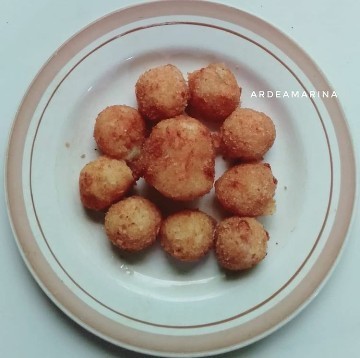BOLA KENTANG KORNET MIX KEJU