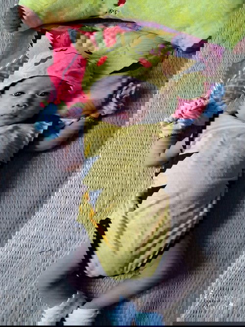 Cân nặng bé 2 tháng tuổi