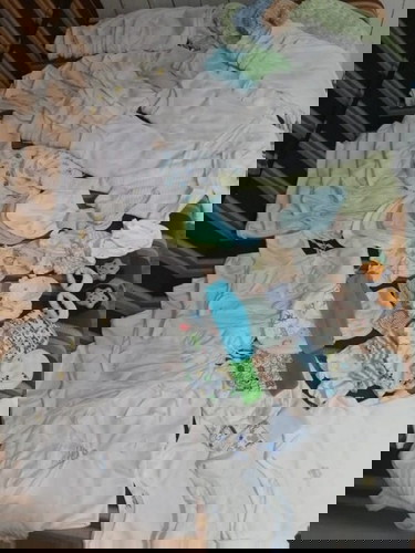 Preloved baby clothes/baru baruan,