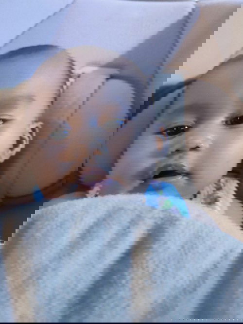 Perkenalan makanan bayi umur  5 bulan 22 hari