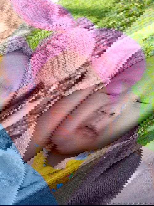 Hidung ada bintik putihnya