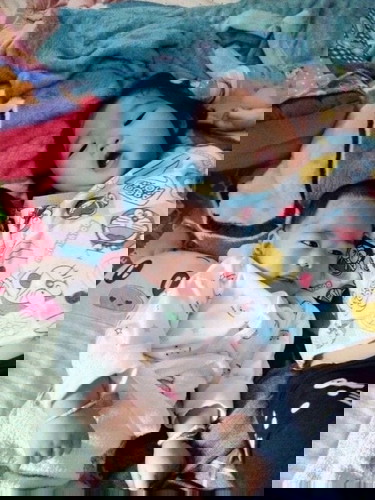 น้องไม่ยอมอึ