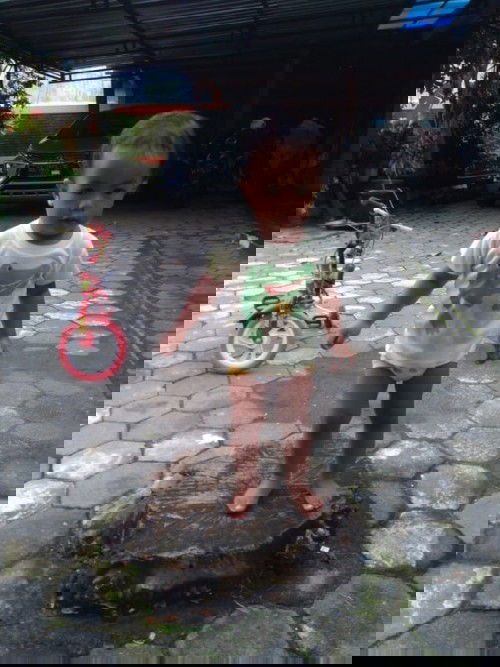 Murah meriah ala mamak (baju 5000 an , celana 1800 an)