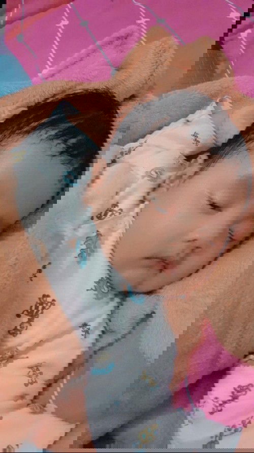 Bayiku umur 2bulan13hari