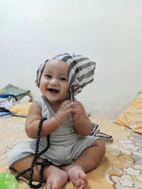 9 bln belum bisa merangkak