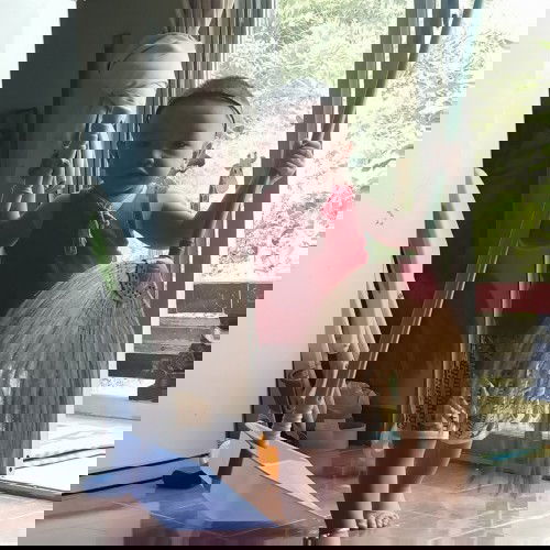 ลูกชาย1ขวบ2เดือนเริ่มวิ่งแล้วแต่ไม่ค่อยพูด พูดได้ แค่ ตา หมา หม่ำ 
บ้านไหนเป็นบ้างคะ