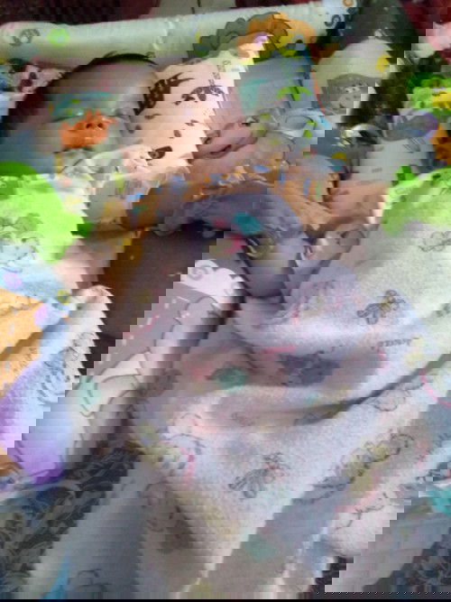 Assalamualaikum, bunda perkenalkan nama aku Muhammad adairobi, Kira"panggil aku apa ya selain robi.