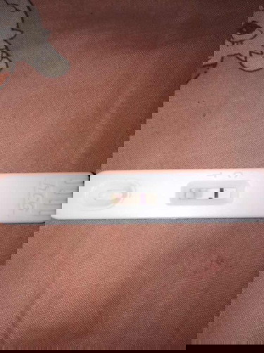 Positive pregnqncy test