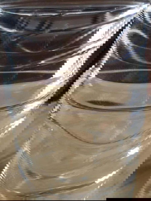 น้ำดิ่มตกตะกอนหรือเะไรไม่รู้ลอยไปมาเป็นอันตรายต่อเด็กมากไหมคะ