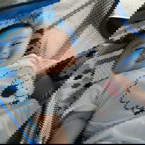 Ngày mới vui vẻ cô chú