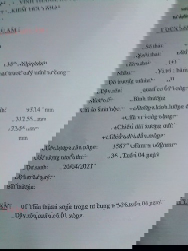 Con bị dây rốn quấn cổ rồi 😭😭