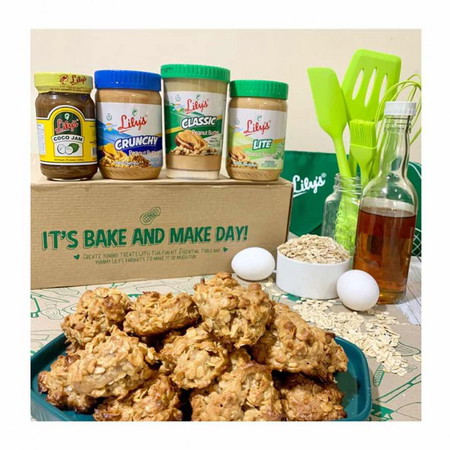 Healthy Peanut Butter Oatmeal Cookies.