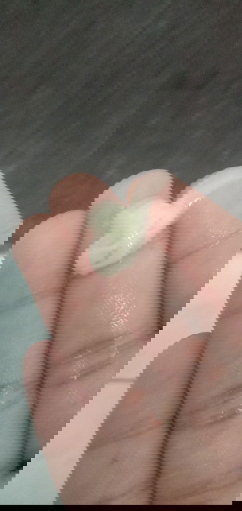 16 weeks na po ako, okay lang po ba na may discharge na ganyan?