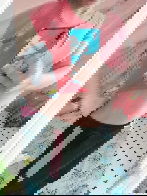 ##ท้องของแม่แม่เริ่มออกตอนกี่เดือนค่ะ