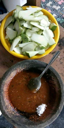 Ngidam Rujak Mangga muda tengah malam