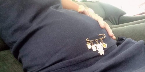 ล่าสุดท้องได้6เดิอนเเล้วปวดหลังปวดเอวมากลุกขึ้นไม่ไหวเป็นอะไรไหมค่ะเเม่ๆๆเเต่ลุกดิ้นดีมากค่ะเเม่ๆๆๆๆ