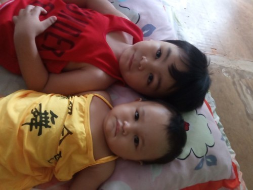 Hello mga mommies out there I have a question po, pwede po ba sa enfant and toddler maligo sa hapon?