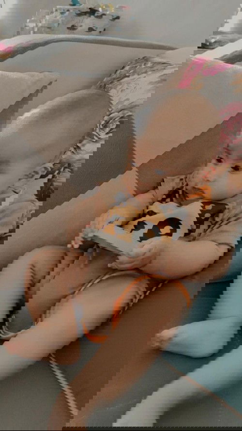 anak 4 bulan maunya duduk terus